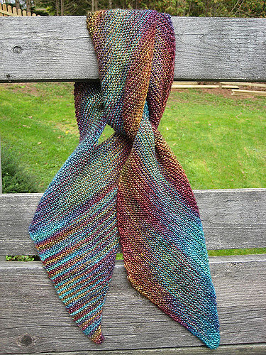 Bias-Knit Keyhole Scarf