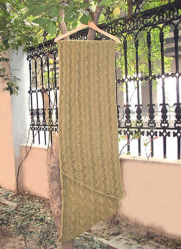 Leafy Vine Shawl