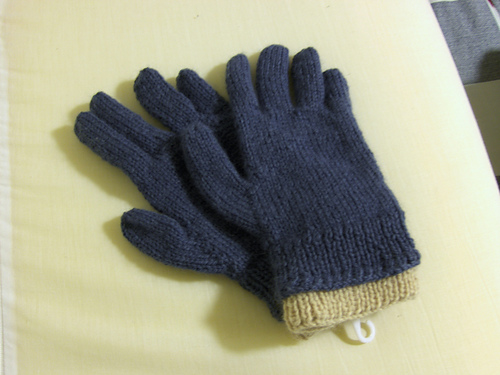 Tickle me gloves