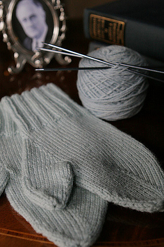 Mrs Roosevelt's Mittens