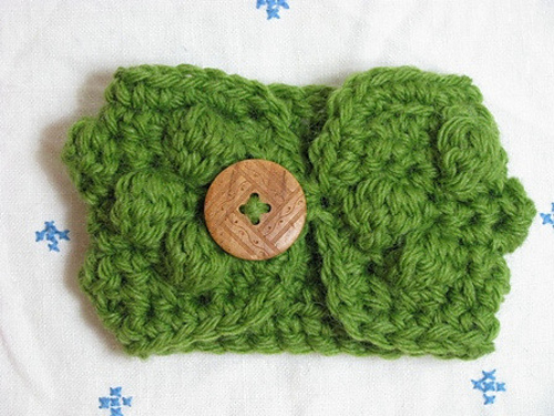 bobble cuff