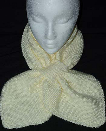 Winter Leaves Keyhole Scarf