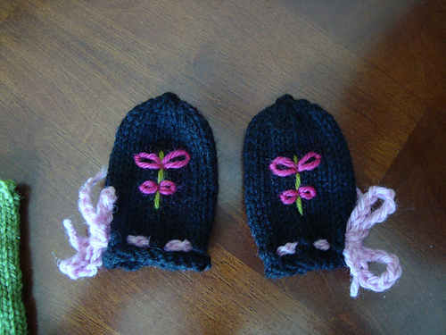 Super Simple Baby Mitts