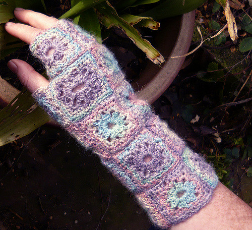 Ariel Crochet Mitts
