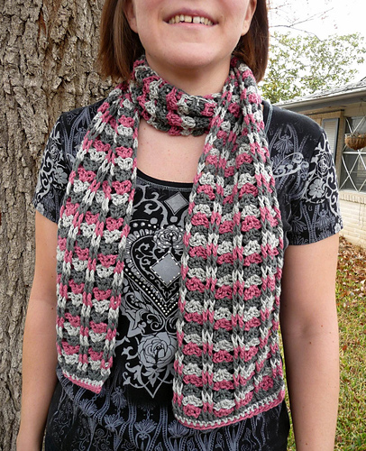 Cables and Lace Scarf