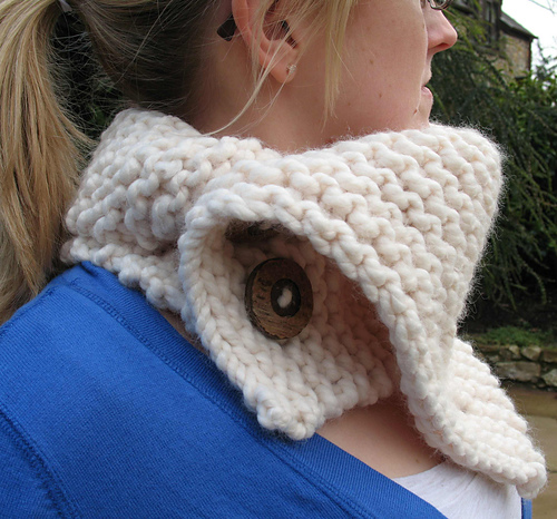 Twenty-eight Neckwarmer