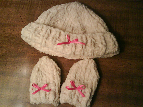 Little Red Hat and Mittens (Card 13)