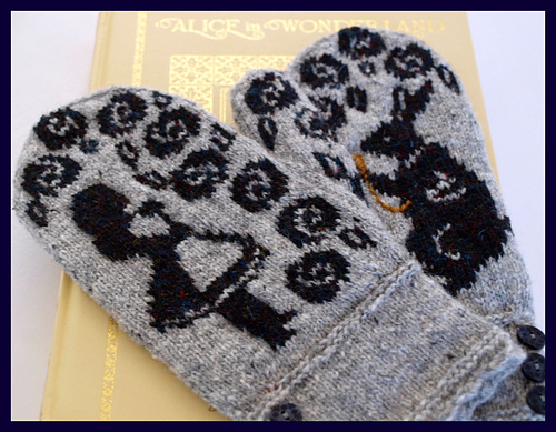 Alice in Wonderland Mittens