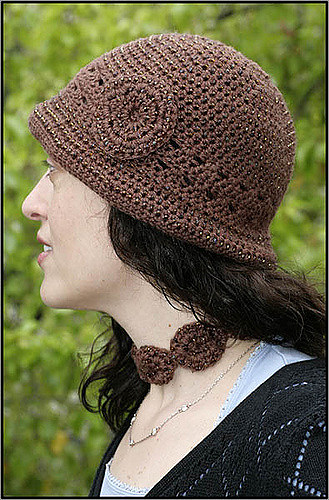 Art Deco Cloche & Matching Choker