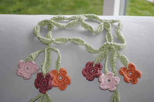 Flowers on the Vine Scarf photo 4