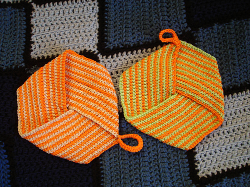Ravelry: Möbius Variations pattern by Tanja Osswald
