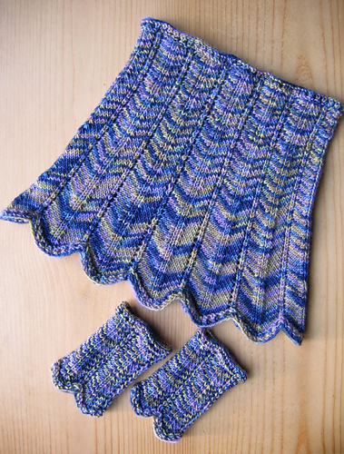 Hills of Home Cowl Set