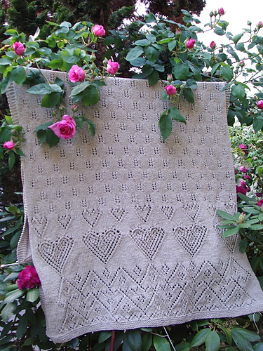 Filigree Hearts Throw