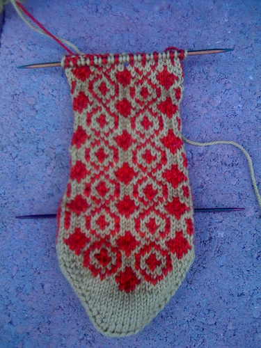 5-6 Socks, half-stranded, toe up