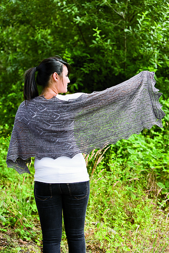 Diamond Stripe Lace Shawl