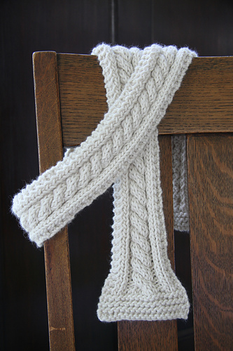 Cabled Mini Scarf