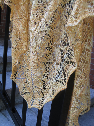 Lamplight Shawl