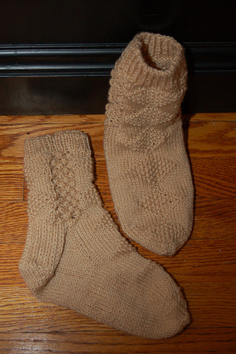 Moss and Bramble Socks photo 4