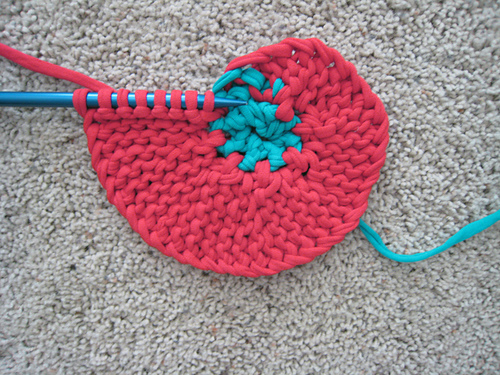 Ravelry: Flat-Lashed Spiral Rag Rug pattern by Rebecca Hudson