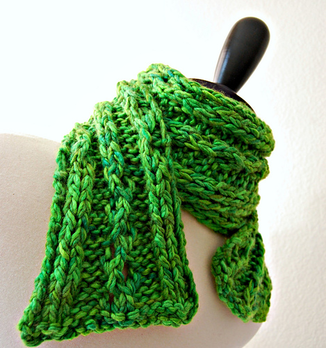 Green Gauntlet and Scarf Set photo 1