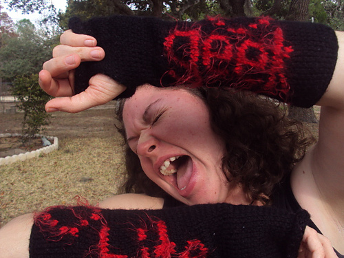 "Geek Bite" fingerless mitts