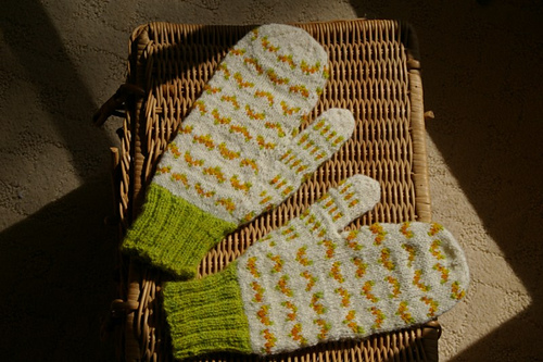 Stranded Mitten (3)