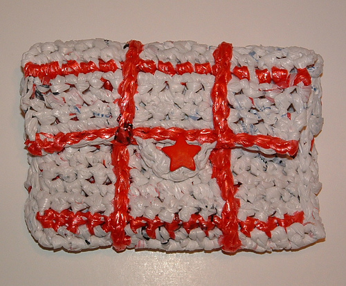 Plaid Plarn Wallet