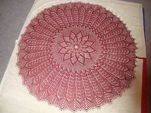 Duchrow 89 - Decke mit Rosenblattdessin