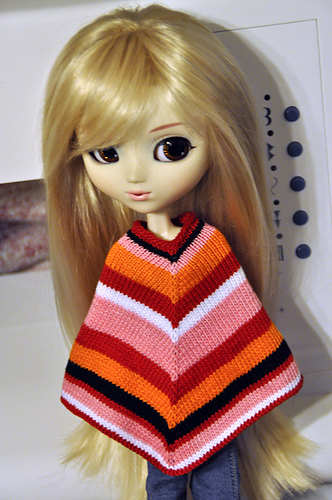 That Seventies Poncho (Pullip/Blythe version)