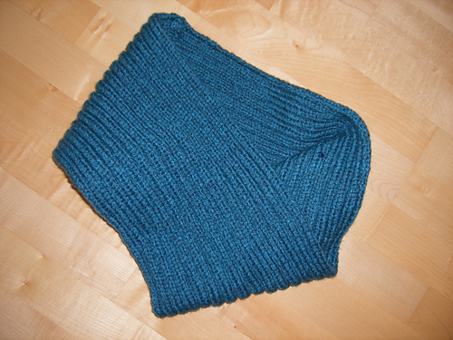 # 16 Pulli im Rippen/Rautenmuster
