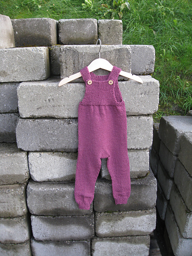 Sparkebukse med fot - byMirrevirreFlickr