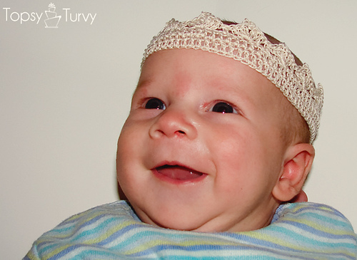 crochet baby crown