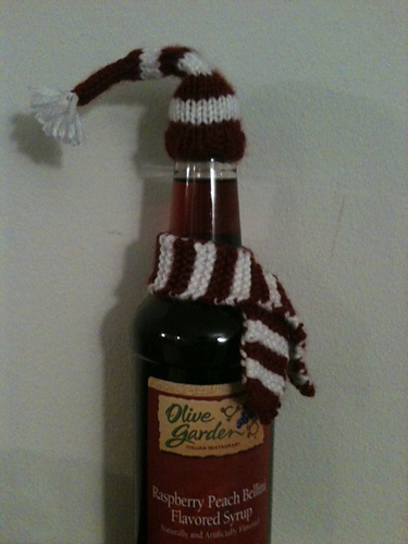 Tea Syrup hat and scarf photo 1