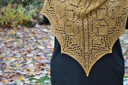 Ravelry: Elizabeth R pattern by Judy Marples