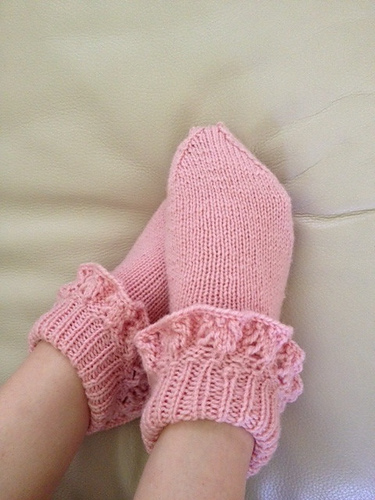 Lace Ruffle Bed Socks