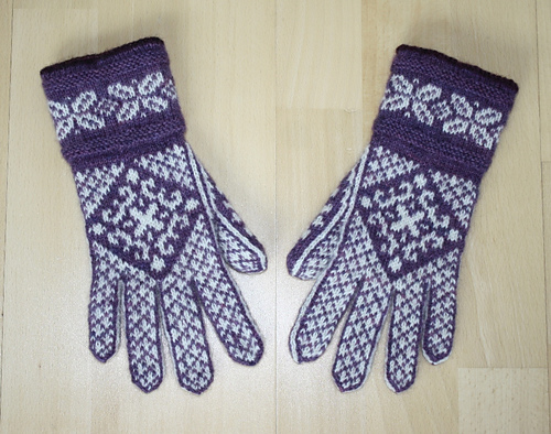 Mia Gloves