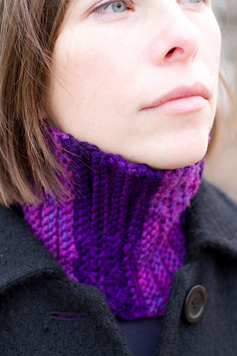 Two Color Cowl