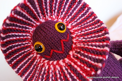 Fancy the Frilled Neck Lizard photo 2