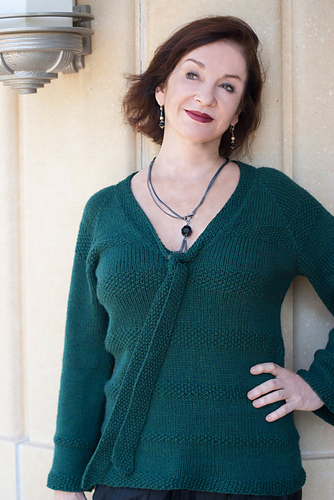 Lady Brett Ashley Pullover