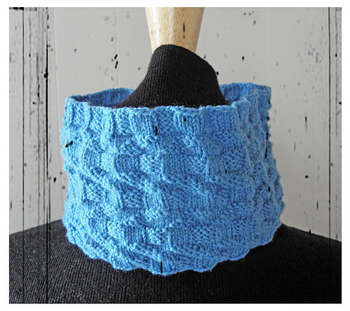 Abstract Cowl