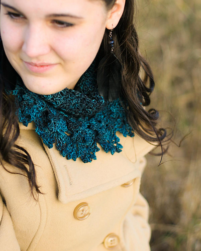 Evelyn Cowl photo 2