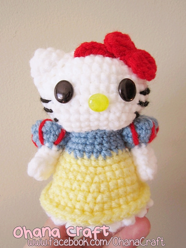 Snow White Cat amigurumi