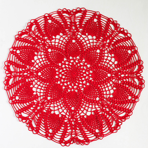 Pineapples Large and Small Doily Set