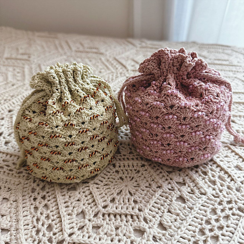 Beaded Shell Stitch Pouch