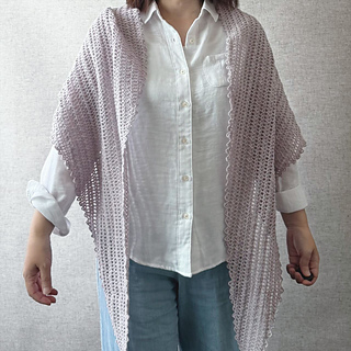 Draped loosely over the shoulders (Size L)