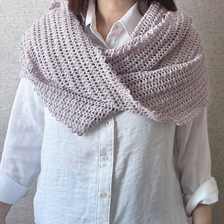 Size L: Wrapped snugly around the shoulders