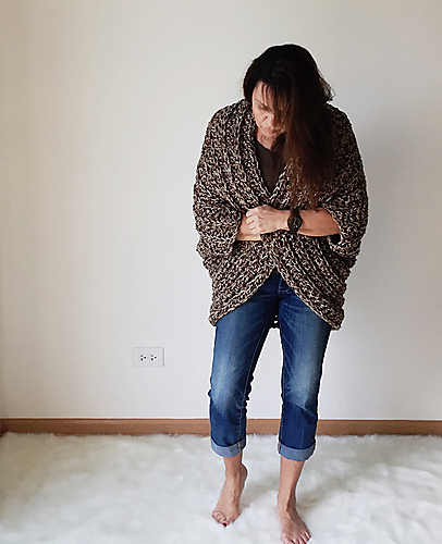 Juno Shrug photo 6