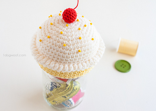 Cupcake Pincushion Mason Jar Topper photo 2