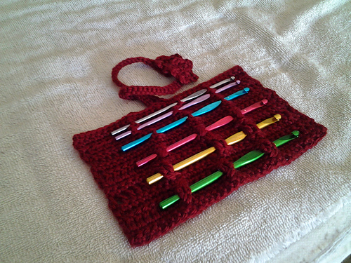 Crossed Stitch Crochet Hook Roll photo 4