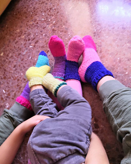 Ravelry: 30yPunto's Family socks